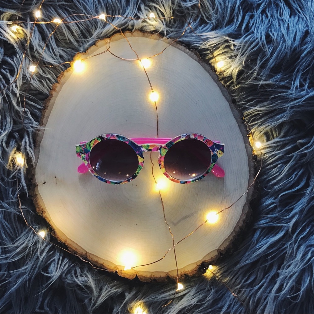 Round-Frame Floral Patterned Sunglasses